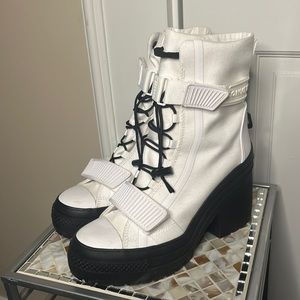 Converse Allstar Heeled Boot White (NEW UNWORN)